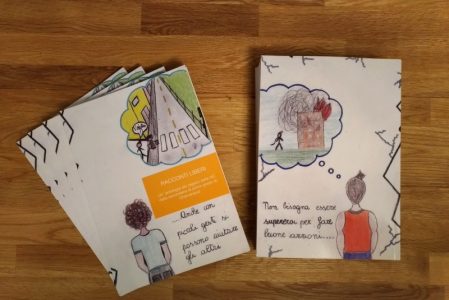 Il libro Racconti liberi scritto dai ragazzi e donato all’associazione